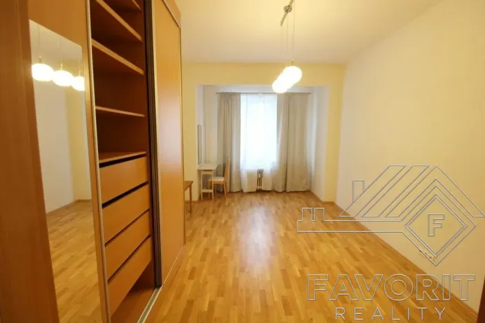 Prodej bytu 1+1, Praha - Karlín, Křižíkova, 49 m2