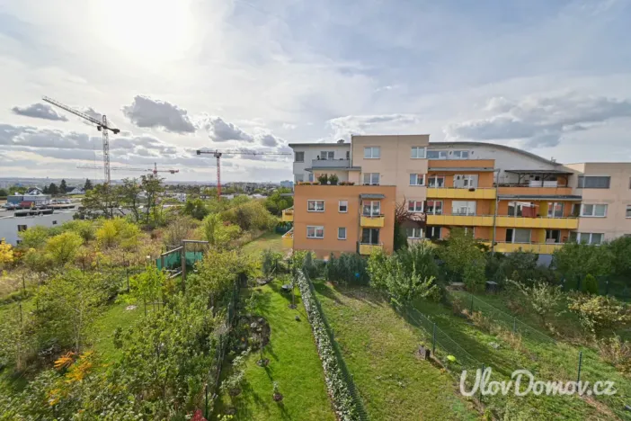 Prodej bytu 1+kk, Praha - Kyje, Sicherova, 33 m2
