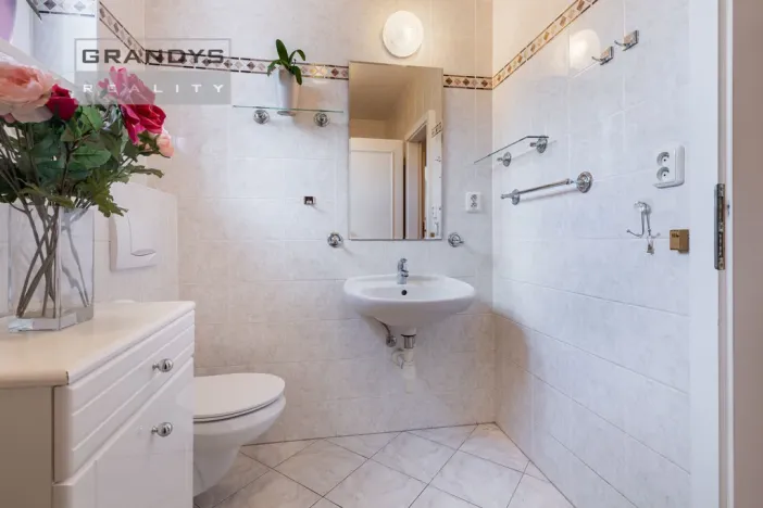 Prodej bytu 4+kk, Praha - Chodov, Kloboukova, 102 m2