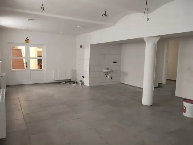 Pronájem komerční nemovitosti, Olomouc, Horní náměstí, 100 m2