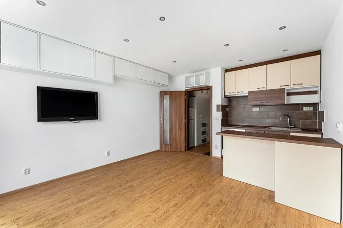 Prodej bytu 1+kk, Praha - Letňany, Frýdecká, 34 m2