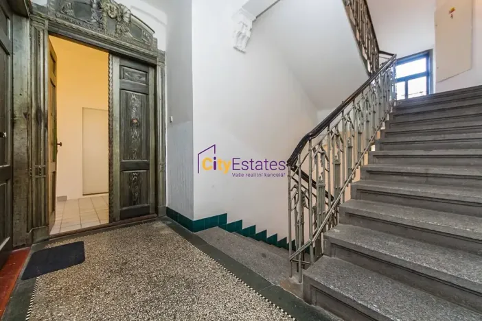 Pronájem bytu 1+1, Praha - Vršovice, Žitomírská, 40 m2
