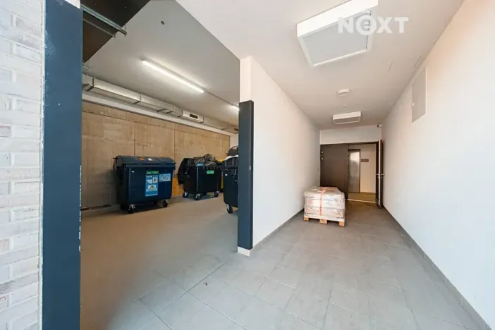Pronájem obchodního prostoru, Pardubice, Na Spravedlnosti, 110 m2
