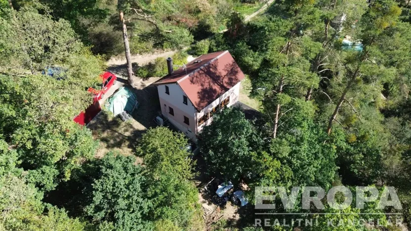 Prodej rodinného domu, Čerňovice, 76 m2