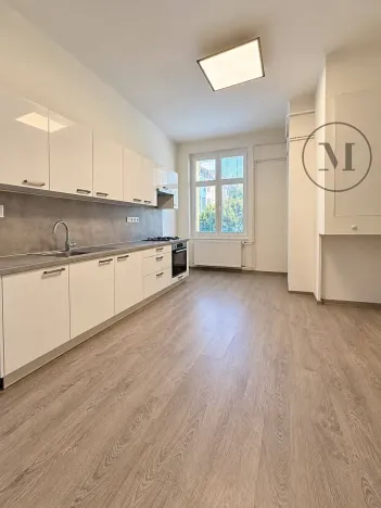 Pronájem bytu 2+1, České Budějovice, Čechova, 70 m2