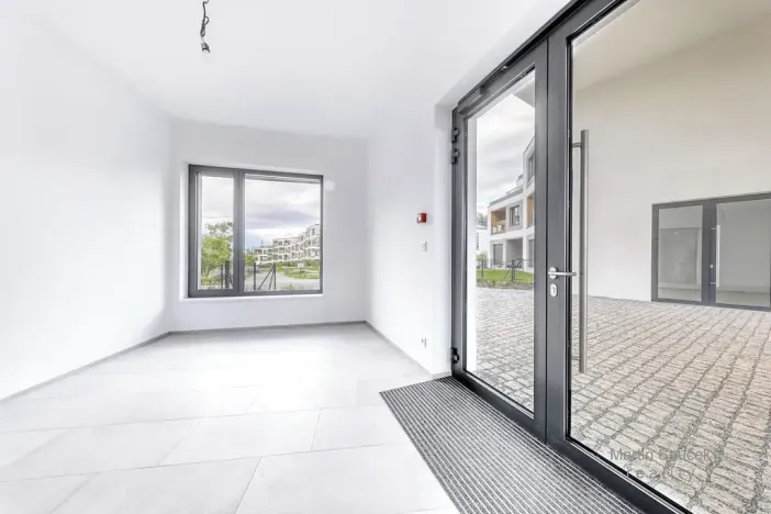 Pronájem obchodního prostoru, Praha - Hlubočepy, Dostalové, 25 m2