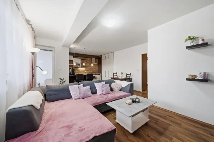 Prodej bytu 3+kk, Bošovice, Vyhlídka, 84 m2