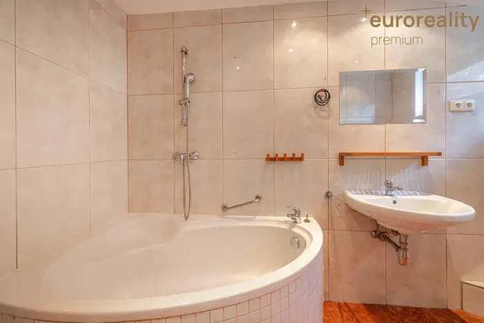 Pronájem bytu 3+1, Tachov, Stadtrodská, 85 m2