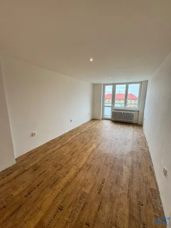 Pronájem bytu 2+1, Jirkov, Ervěnická, 51 m2