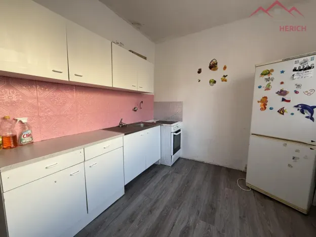 Prodej bytu 2+1, Chomutov, Dřínovská, 62 m2