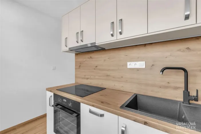 Pronájem bytu 2+1, Trutnov, Fialková, 58 m2