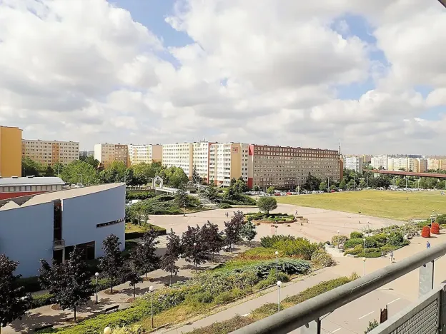 Pronájem bytu 1+kk, Praha - Stodůlky, Sluneční náměstí, 44 m2
