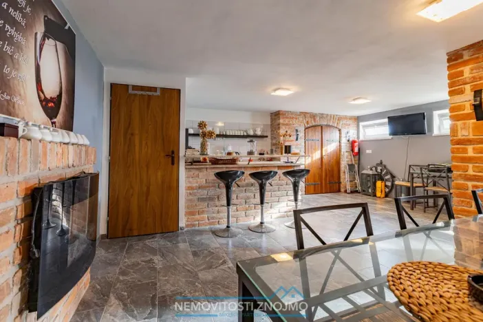 Prodej ubytování, Znojmo - Popice, 360 m2