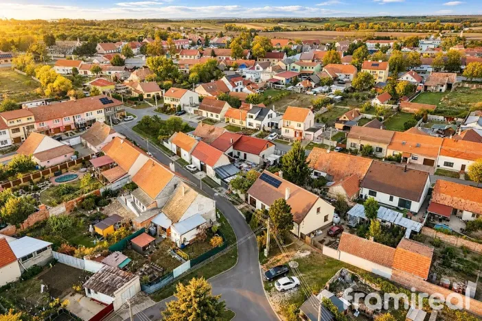 Prodej rodinného domu, Drnholec, Dvořákova, 65 m2