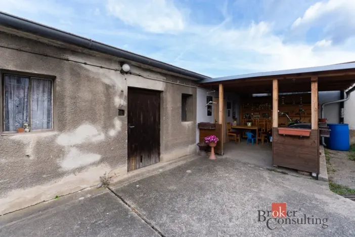 Prodej bytu 1+1, Zabrušany - Všechlapy, 42 m2