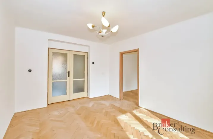 Prodej bytu 2+1, Praha - Komořany, Krupná, 47 m2