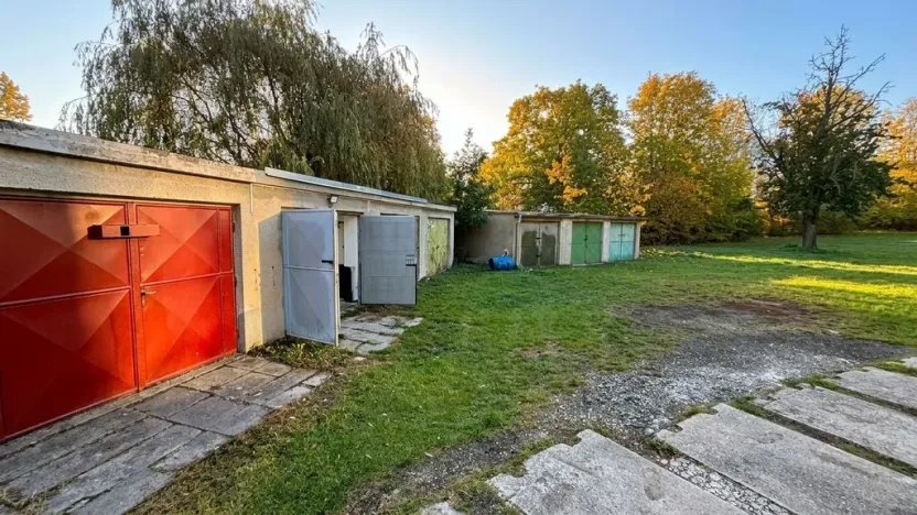 Prodej garáže, Kladno, Fr. Kloze, 21 m2