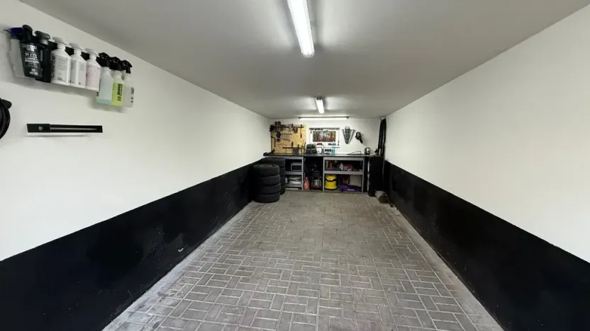 Prodej garáže, Kladno, Fr. Kloze, 21 m2