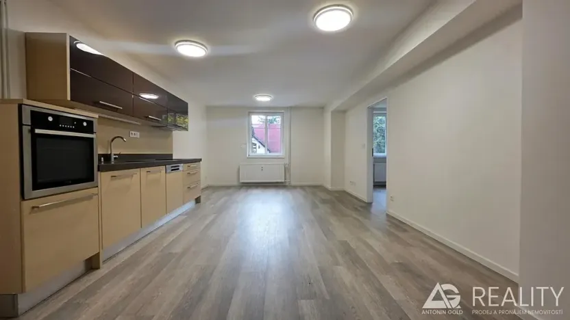 Prodej bytu 3+kk, Praha - Hlubočepy, Pod Žvahovem, 88 m2
