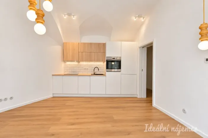 Pronájem bytu 2+kk, Brno - Trnitá, Špitálka, 38 m2