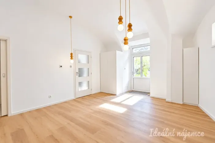 Pronájem bytu 2+kk, Brno - Trnitá, Špitálka, 38 m2