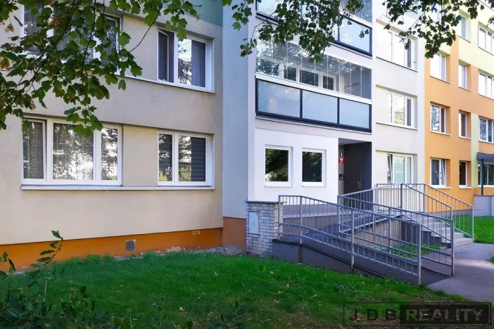 Prodej bytu 3+1, Praha - Prosek, Bílinská, 55 m2