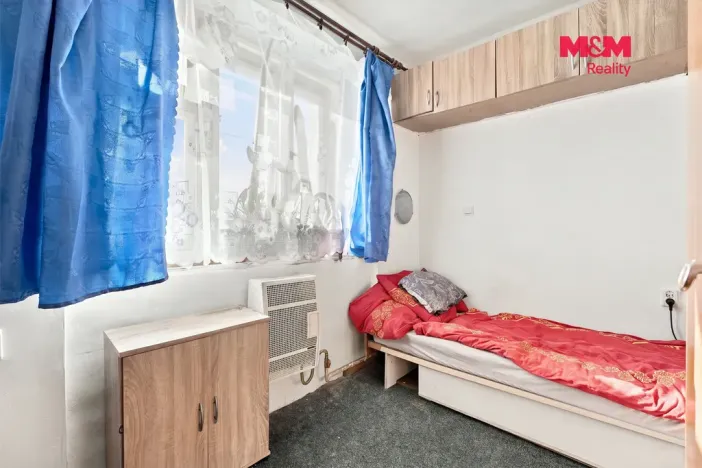 Prodej bytu 3+1, Kostelec nad Labem, Neratovická, 61 m2