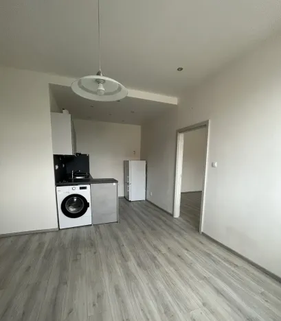 Pronájem bytu 2+kk, Praha - Vinohrady, Hollarovo náměstí, 47 m2