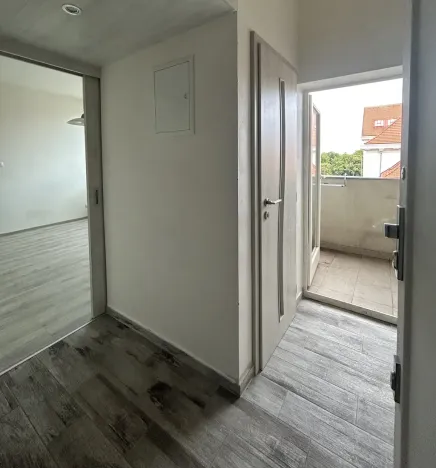 Pronájem bytu 2+kk, Praha - Vinohrady, Hollarovo náměstí, 47 m2