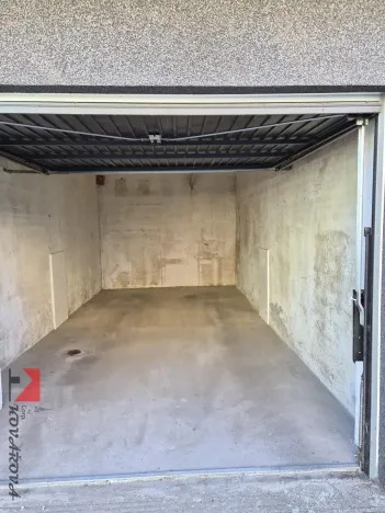 Pronájem garáže, Kralupy nad Vltavou, Havlíčkova, 20 m2