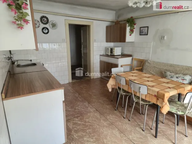 Prodej rodinného domu, Křemže, Náměstí, 722 m2