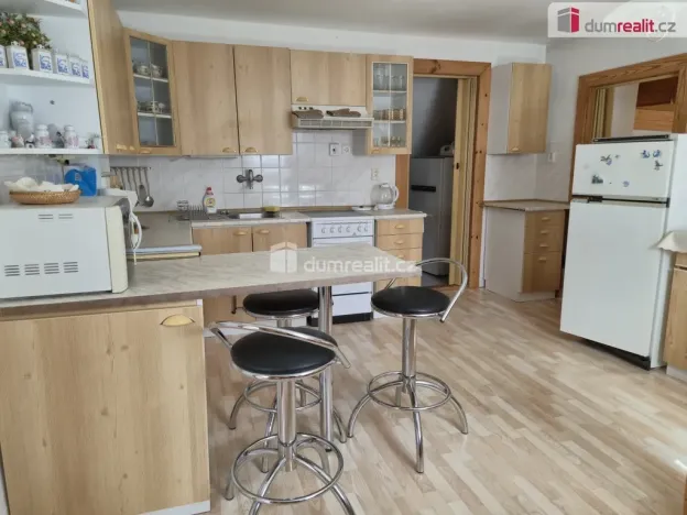 Prodej rodinného domu, Křemže, Náměstí, 220 m2