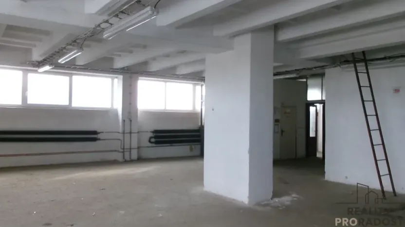 Pronájem skladu, Brno - Štýřice, 135 m2