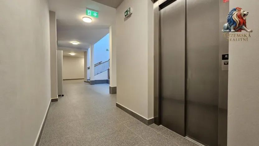 Prodej bytu 1+kk, Bystřice nad Pernštejnem, Masarykovo náměstí, 40 m2