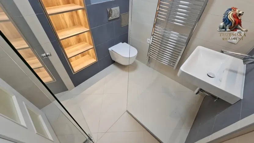 Prodej bytu 1+kk, Bystřice nad Pernštejnem, Masarykovo náměstí, 40 m2