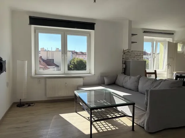 Pronájem bytu 1+kk, Brno, Mojmírovo náměstí, 35 m2
