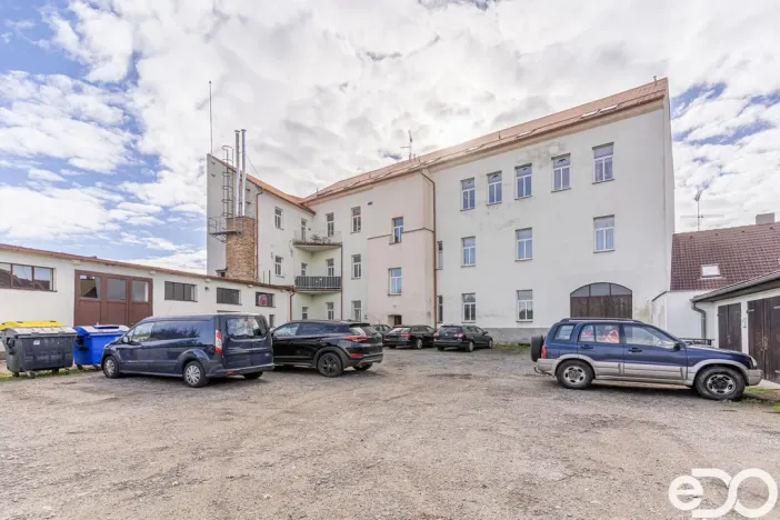 Prodej bytu 2+kk, Neveklov, Pod Radnicí, 56 m2