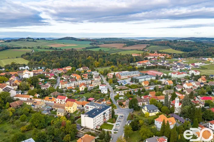 Prodej bytu 2+kk, Neveklov, Pod Radnicí, 56 m2