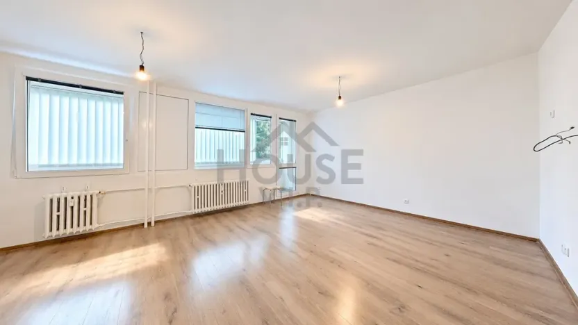 Prodej bytu 3+kk, Praha, Cvikovská, 73 m2