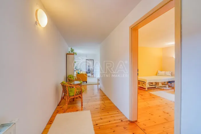 Prodej rodinného domu, Jinín, 245 m2
