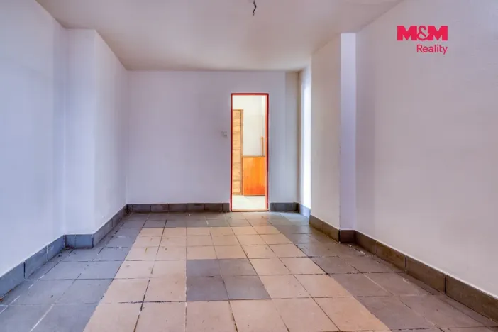 Prodej obchodního prostoru, Bělčice, Nádražní, 560 m2