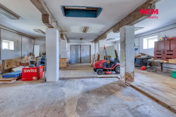 Prodej obchodního prostoru, Bělčice, Nádražní, 560 m2