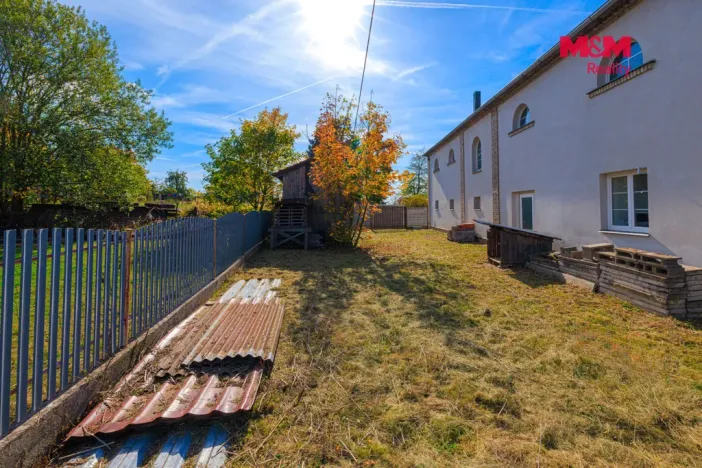 Prodej obchodního prostoru, Bělčice, Nádražní, 560 m2