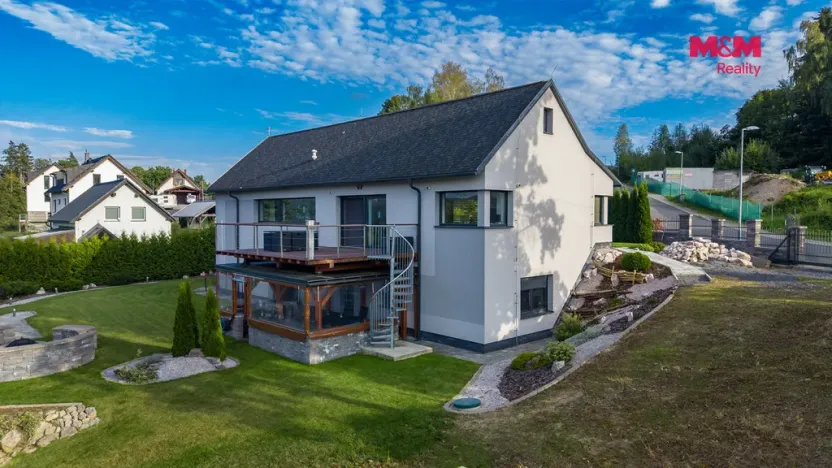 Prodej rodinného domu, Smržovka, Pod Hřištěm, 225 m2