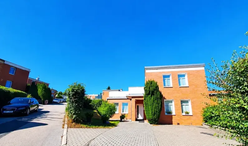 Pronájem kanceláře, Zlín, Pod Vodojemem, 180 m2