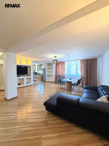 Prodej bytu 2+kk, Karlovy Vary, Horova, 86 m2