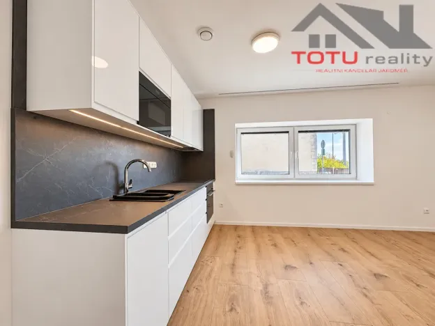 Pronájem bytu 2+kk, Černožice, Gen. Svobody, 38 m2