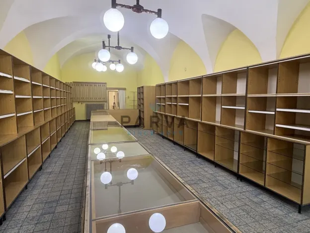 Pronájem obchodního prostoru, Rokycany - Střed, Masarykovo náměstí, 100 m2