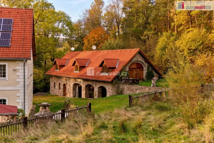 Prodej rodinného domu, Okounov - Oslovice, 630 m2