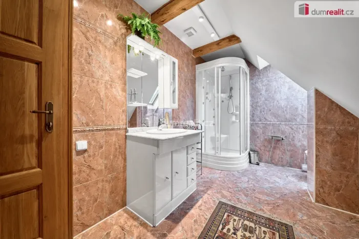Prodej rodinného domu, Okounov - Oslovice, 630 m2